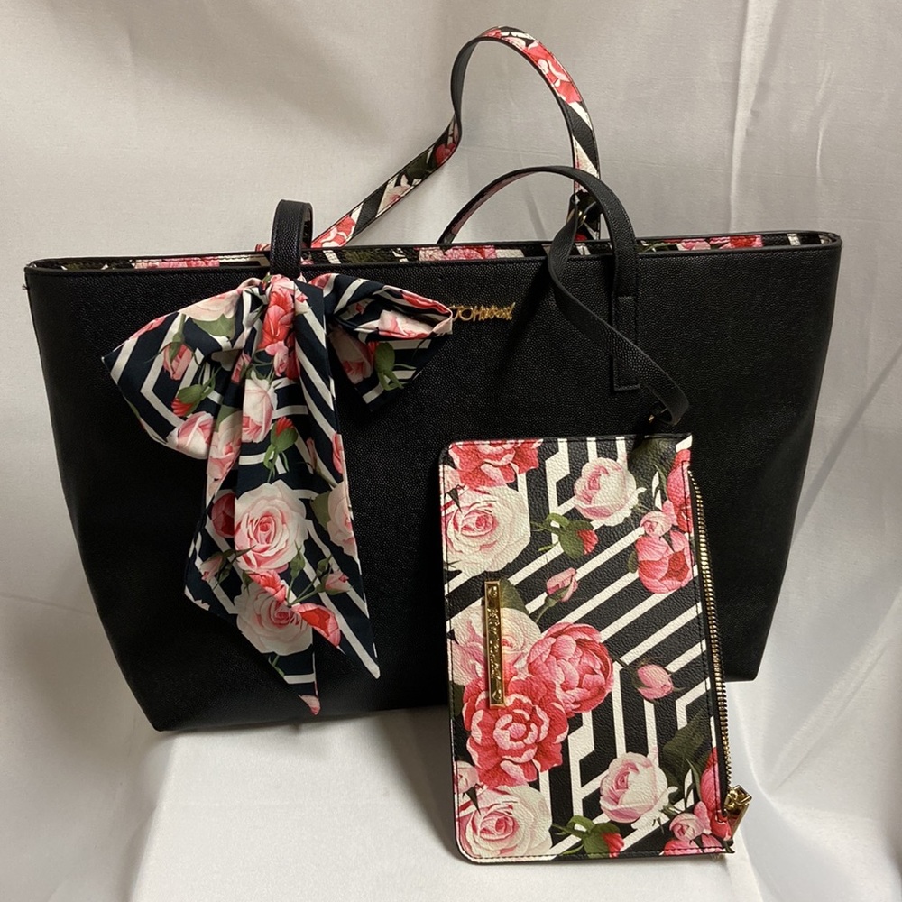 Betsey Johnson XO Zaria Large Tote Bag With Matching Wristlet Black Floral